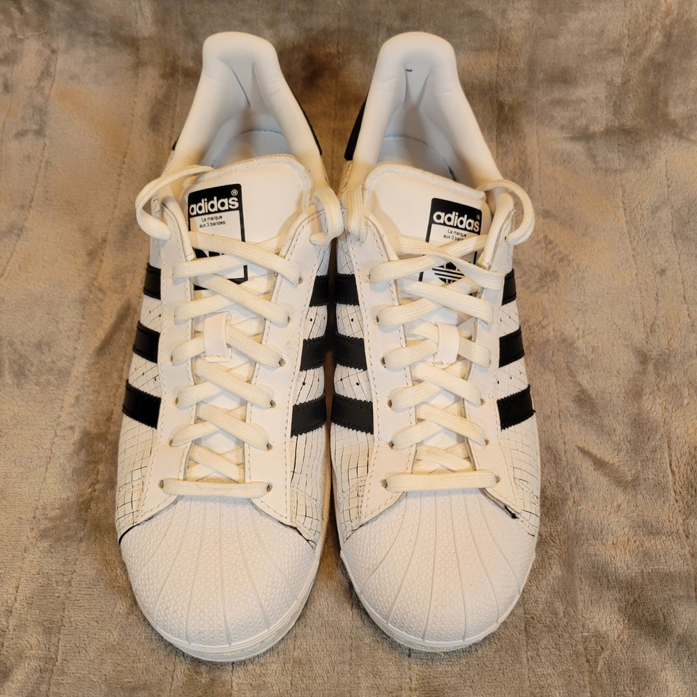 Adidas Superstar Sneakers Mens 9 White Black Crackle Leather Shell Toe AQ8333 - Picture 3 of 12
